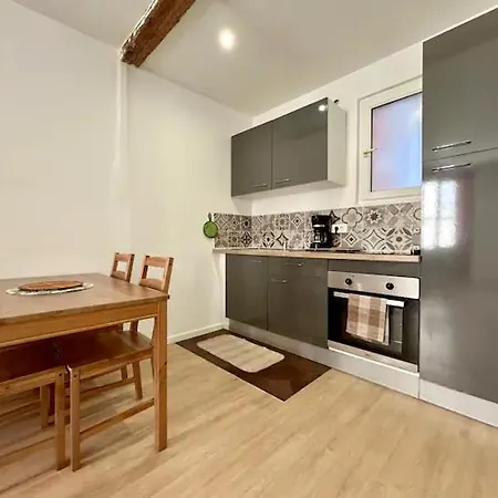 Au Coeur De La Plaine : La Vie Locale Apartment Marseille